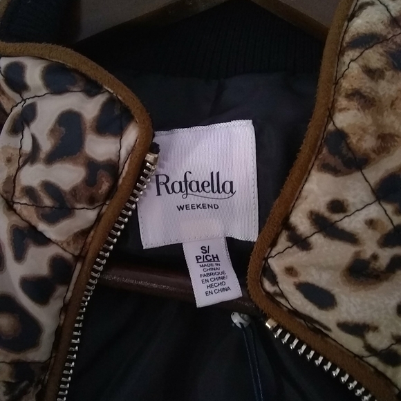 QUILTED Cheetah Lined Vest Size S/Petite - Picture 3 of 9